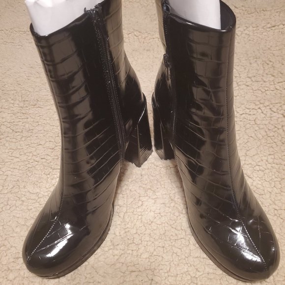 Rachel Zoe Croc Boot - Picture 1 of 3